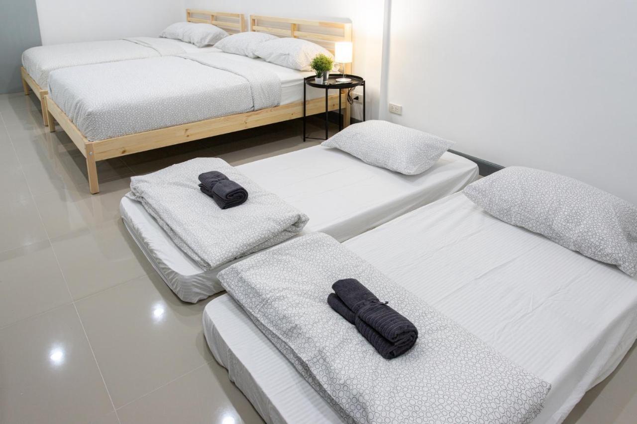 45m² studio Appartement, met 1 privé badkamer in Silom Bangkok Buitenkant foto