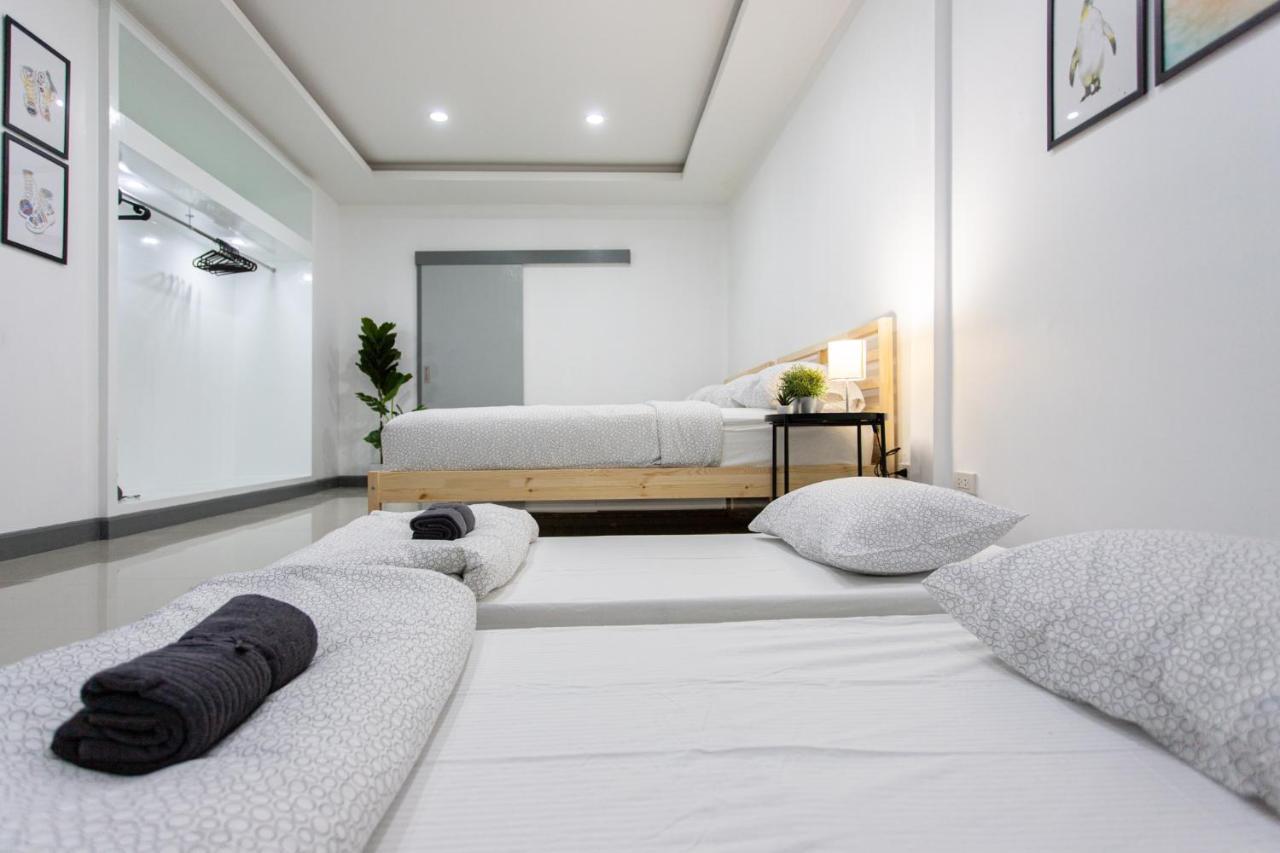 45m² studio Appartement, met 1 privé badkamer in Silom Bangkok Buitenkant foto